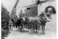 BET 149 Motts carriage at More Place 14-22