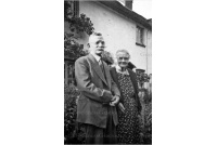 bet_22_fredk__and_alice_parker_at_the_old_vicarage_35-5-56