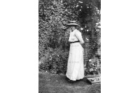 bet_325_mrs_dubuisson_at_snower_hill_house_28a-19