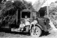 bet_456_budds__holman_at_pondtail_farm