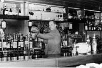 bet_501_new_spotted_cow_interior