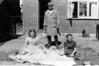 bet_515_teddy_stanford_in_oakdene_road
