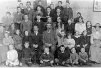 bet_566_gadbrook_chapel_congregation
