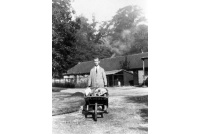 bet_636_wonham_manor28-4-70