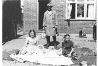 bro_90_hugh_stamford_in_oakdene_rd_35-1-141