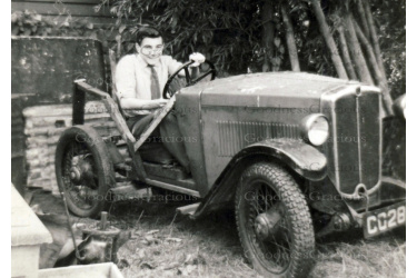 batch_lei_213__clive_browns_first_car__7x5