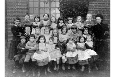 bet_162_school_group_1890_18-220