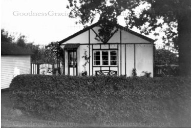 bonwicks_cafe_flanchford_road1