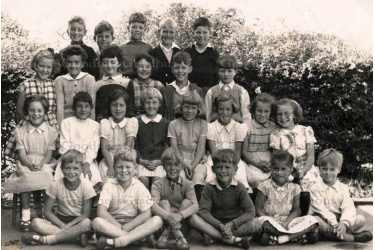 lei_188__school_photo__1957__web