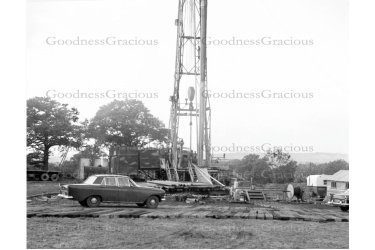 sunnyoak_farm_leigh__oil_rig__c1967____resized